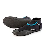 Grommet Shoe